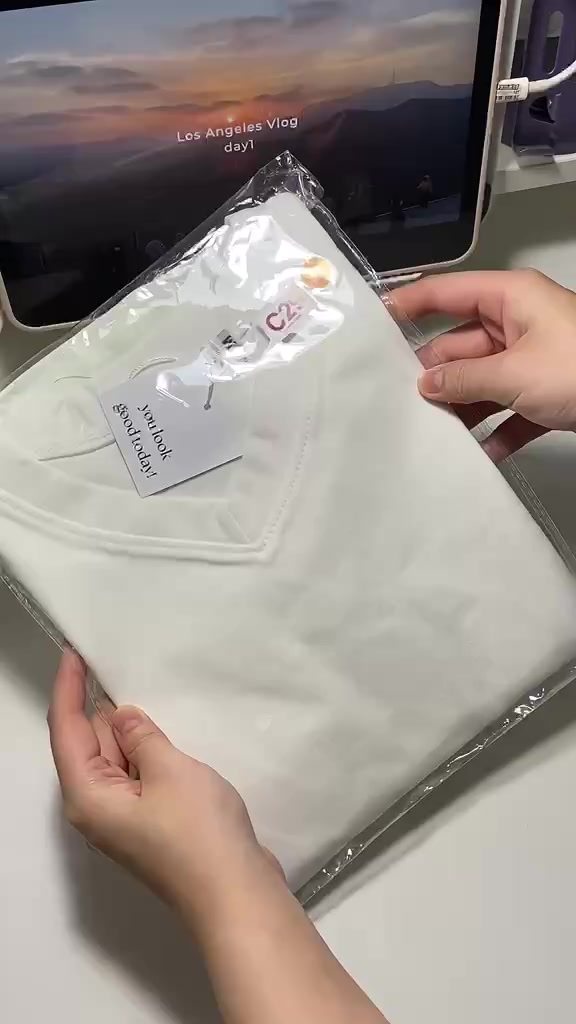 Áo thun cổ tim cotton mềm mịn ôm body Justdun C29 | BigBuy360 - bigbuy360.vn