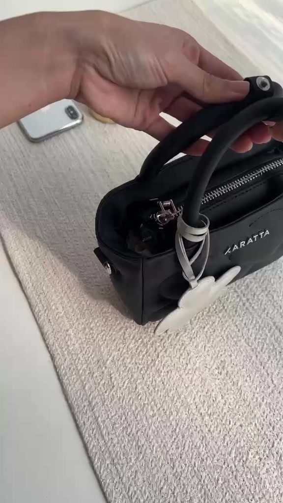 Túi Airbag Phiên bản hoa | Karatta Túi thiết kế | BigBuy360 - bigbuy360.vn