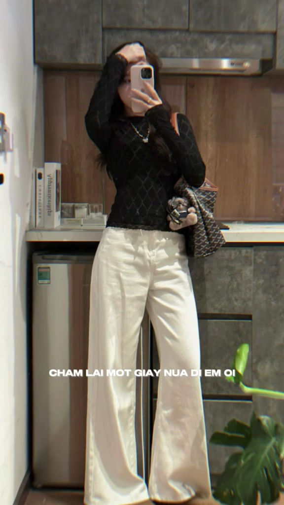 (ẢNH OLDSCHOOL) Quần jeans TRẮNG ỐNG LOE form rộng dài chùm phủ chân Q7767 | BigBuy360 - bigbuy360.vn