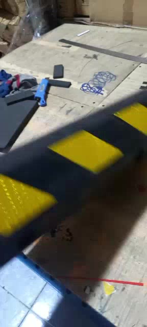 Cục chặn bánh xe cao su cao cấp