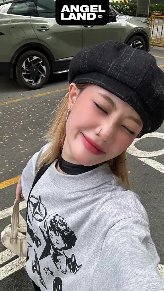 Áo Thun Form Boxy Angelic Society The Star Màu Xám Tiêu Angel Land Chính Hãng | BigBuy360 - bigbuy360.vn