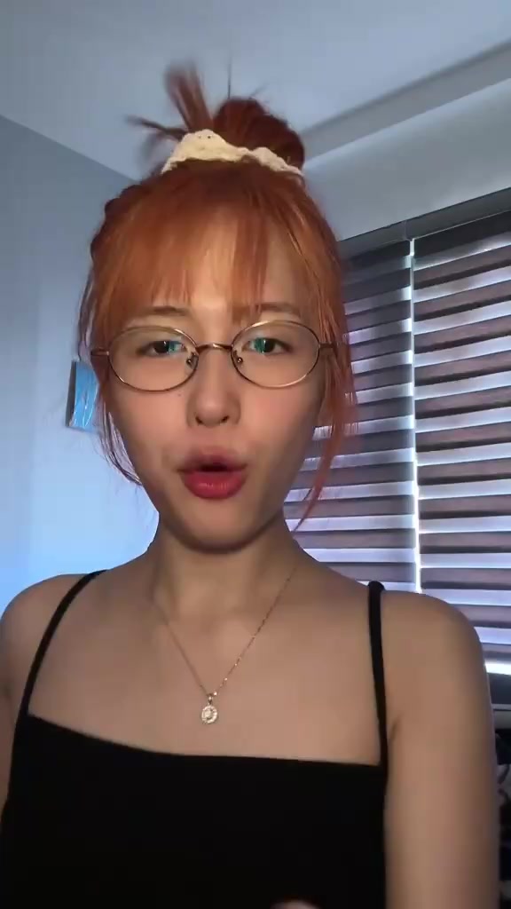 Kính mắt chuyên lắp cận THALIA - LÉAGLASSES Oval Y2K kim loại cao cấp không gỉ thanh mảnh êm ái | BigBuy360 - bigbuy360.vn