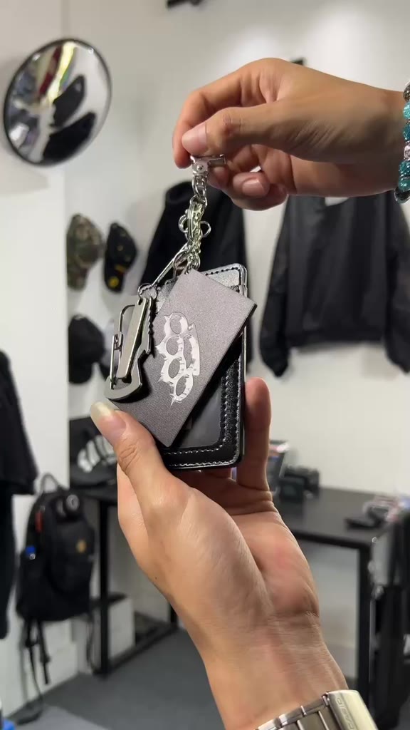 Access Card Holder  - Ví Đựng Thẻ Màu Đen Chất Liệu Da Bò Chống Thấm Nước | BigBuy360 - bigbuy360.vn