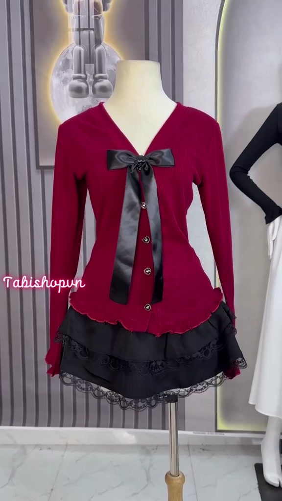 Set áo thun tay dài loe viền bèo(tặng kèm nơ rời)chân váy ngắn xếp tầng TABISHOP Set đồ nữ dễ thương mặc noel tết(02) | BigBuy360 - bigbuy360.vn