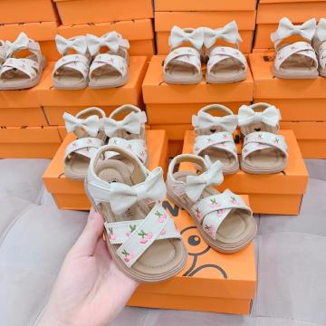 Giày dép trẻ em Lee Shoes