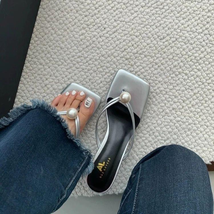 Minh Thu Shoes