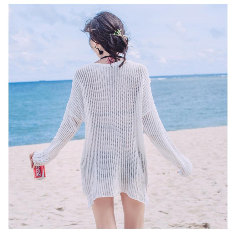 Áo lưới đi biển Korea sang chảnh trễ vai màu trắng