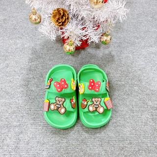 Dép bé gái đính nhiều Sticker