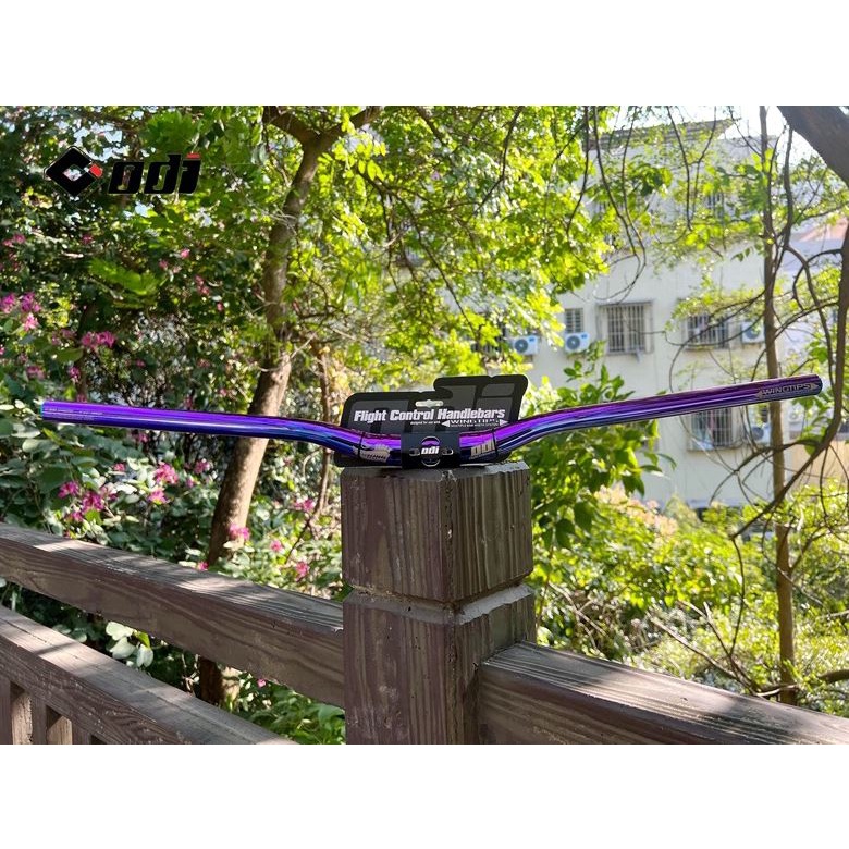 Ghidong xe đạp ODI Flight Control 31.8 760mm Rise 25mm Sweep 5x9*