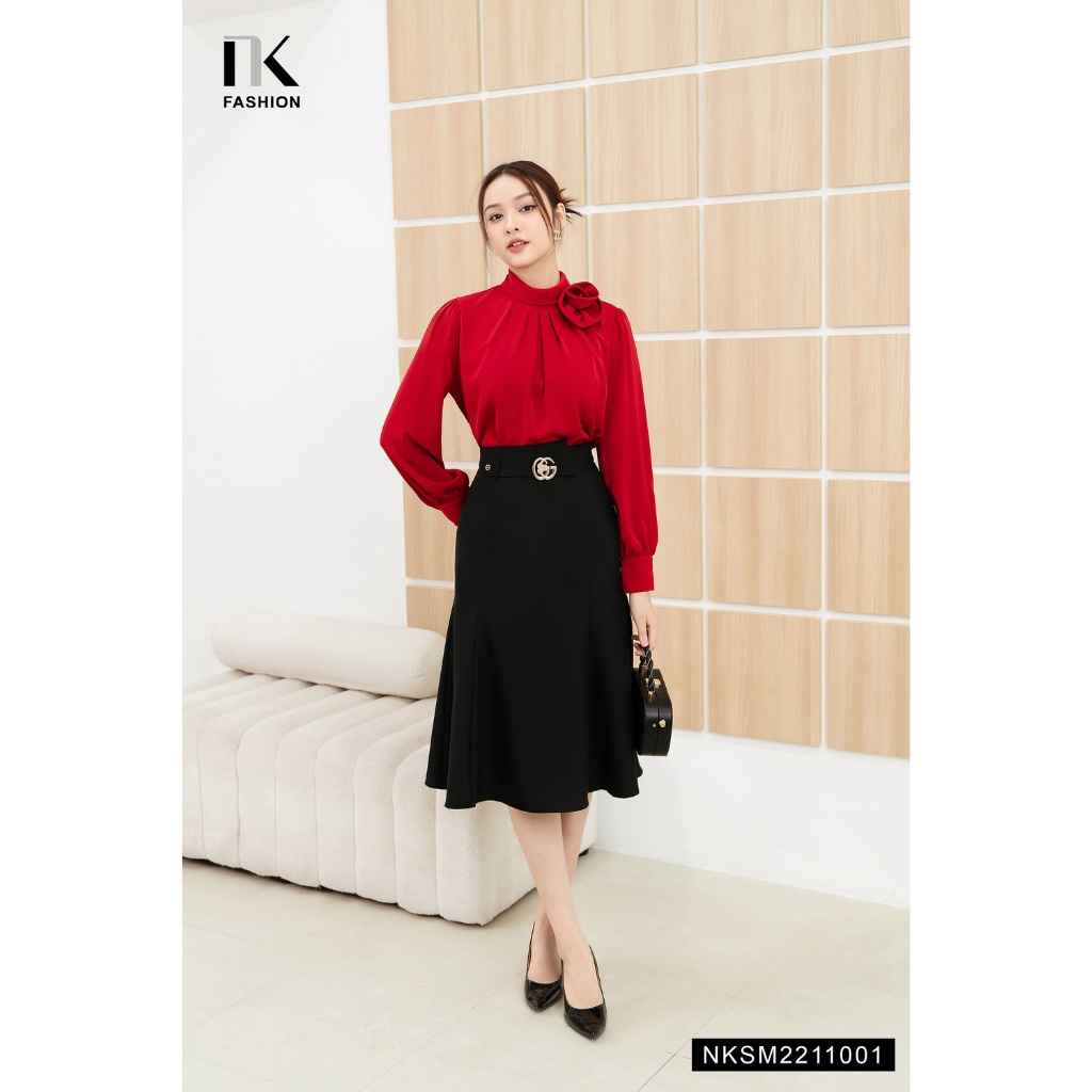 Áo Sơ Mi Nữ Cổ Tròn Đính Hoa Điệu Đà NK FASHION Kiểu Dáng Thanh Lịch, Chất Liệu Mềm Mịn Tôn Dáng NKSM2211001