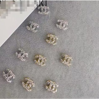 Mã chamr nơ thương hiệu vàng bạc nhé a