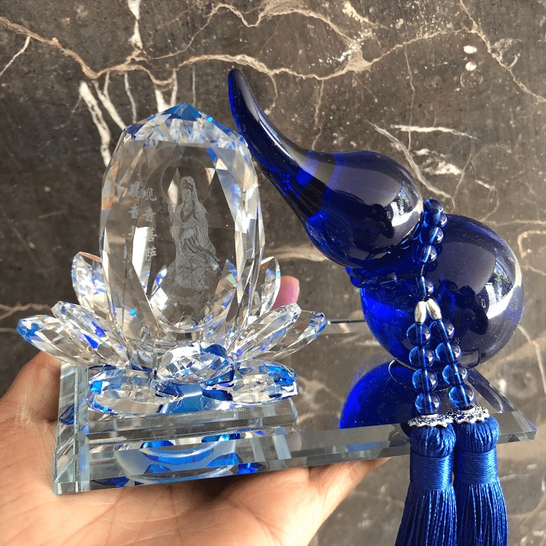 Tượng Quan Âm Hồ Lô Pha Lê Phong Thuỷ Để Bàn Làm Việc, Taplo Xe Hơi, Ô Tô Cao Cấp Có Kèm Nước Hoa