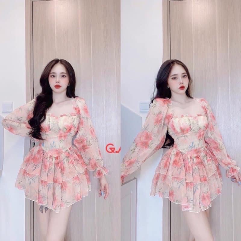 ĐẦM XOÈ VOAN HOA CỔ VUÔNG