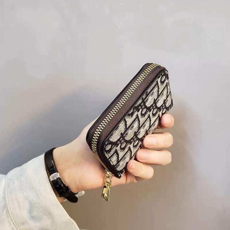 Ví Mini Hoạ Tiết DIO Khoá , Mocchii Dập Nổi Siêu Hot Nhỏ Gọn Bỏ Túi Softie v06