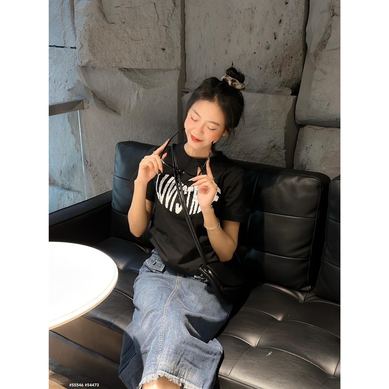 Áo Thun - LUV IS TRUE