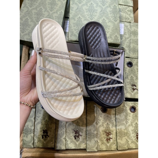 Dép SanDal đế bằng 2 quai ngang nữ đính đá cao cấp, đế cao 4cm, dép quai hậu đi chơi, đi học siêu kute