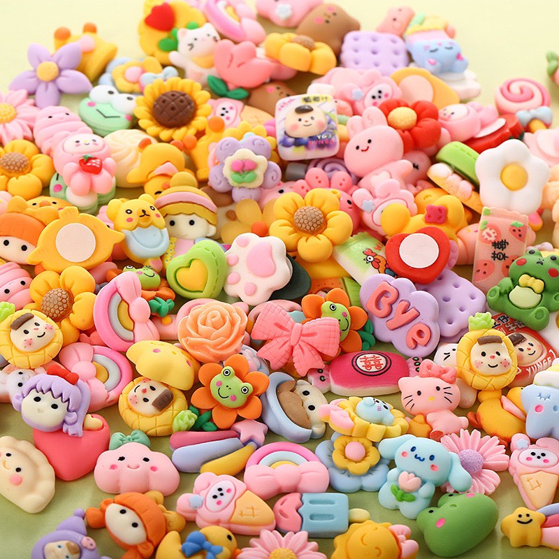 Set 4 charm cute có keo dán sẵn - shop Liam
