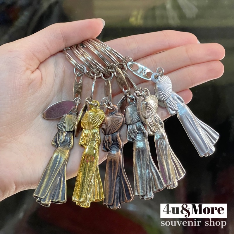 Móc khoá đồng cô gái áo dài nón lá Việt Nam