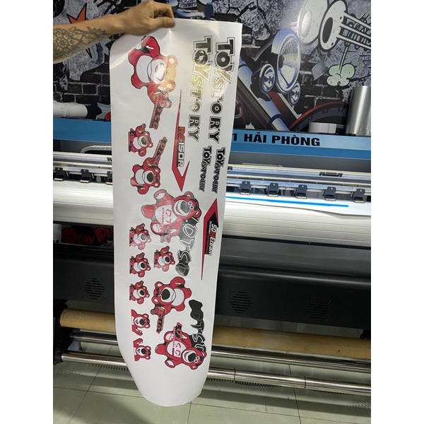 Tem gấu dâu winner x