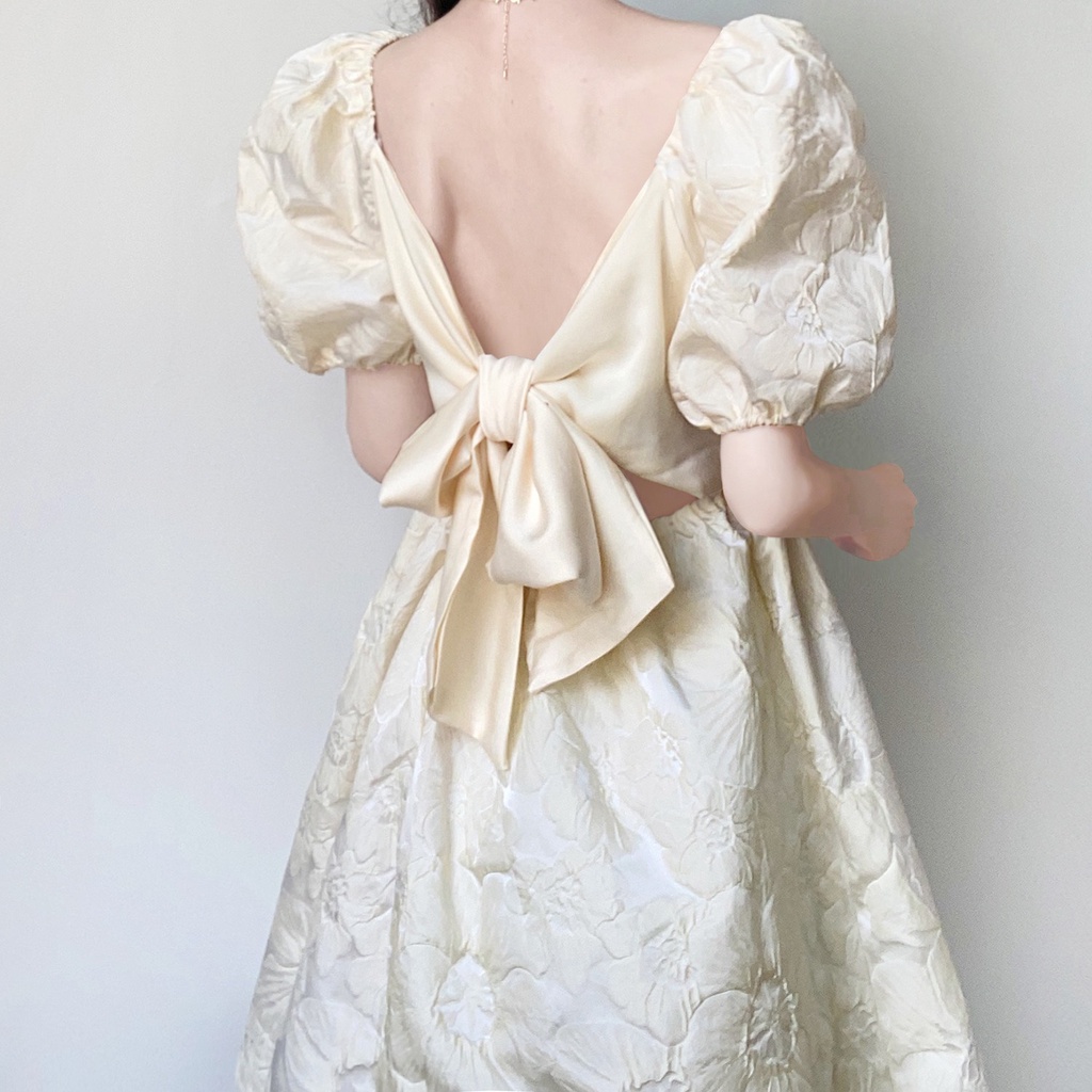Váy cổ vuông tay bồng- Váy gấm công chúa thắt nơ lưng mang phong cách cổ điển , tinh tế, dịu dàng