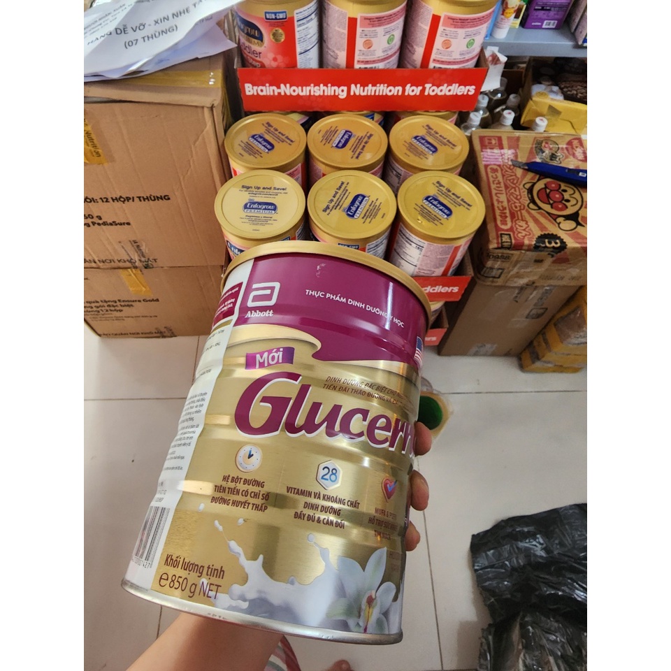 Sữa bột Glucerna Vani 850g cho người tiểu đường màu hồng date mới