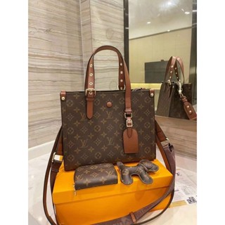 Set bộ 3 chi tiết lv gồm túi công sở + ví khoá nhỏ + móc treo ( chuyên sỉ sll toàn quốc )