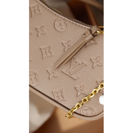 Túi đeo chéo LV Easy Pouch 3 màu size 20cm fullbox 2 lớp