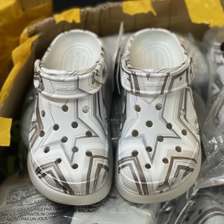 Sục Crush Cross đế cao 7cm tặng kèm 10st bất kỳ