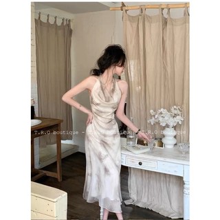 Đầm tơ loang cổ đổ dáng dài