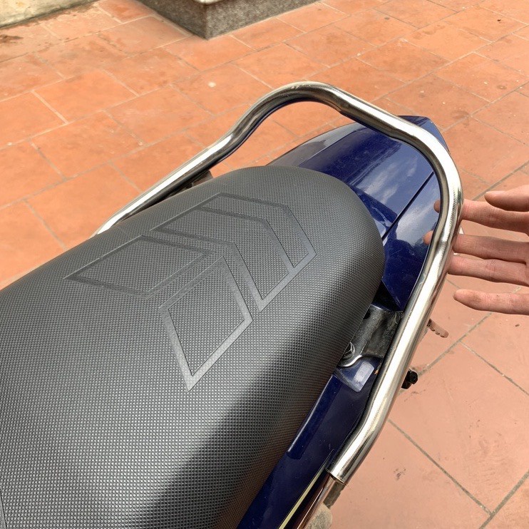 Tay Xách Cảng Sau Inox Xe Wave50cc-100-110 Hàng Hót