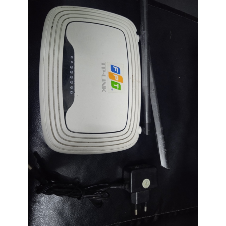 Bộ phát Wifi Tplink TL-WR841N kèm nguồn qua sử dụng 80%