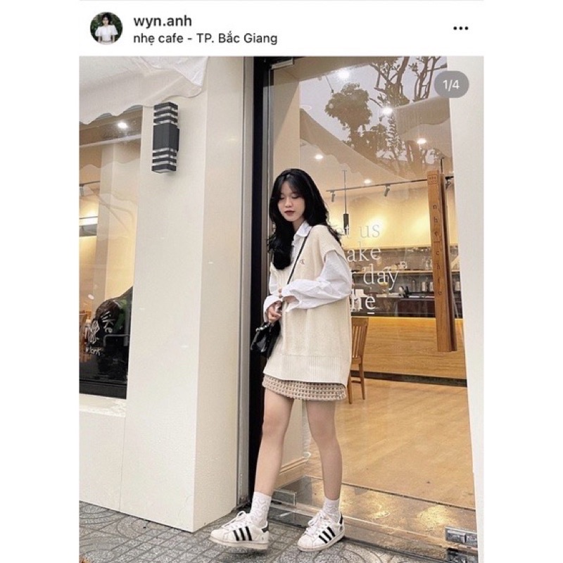 Áo gile len CK màu kem giống Jennie Blackpink, Quỳnh Anh