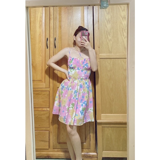 Đầm hoa xoè cột nơ cutout hở lưng