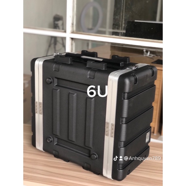 Tủ nhựa abs 6U