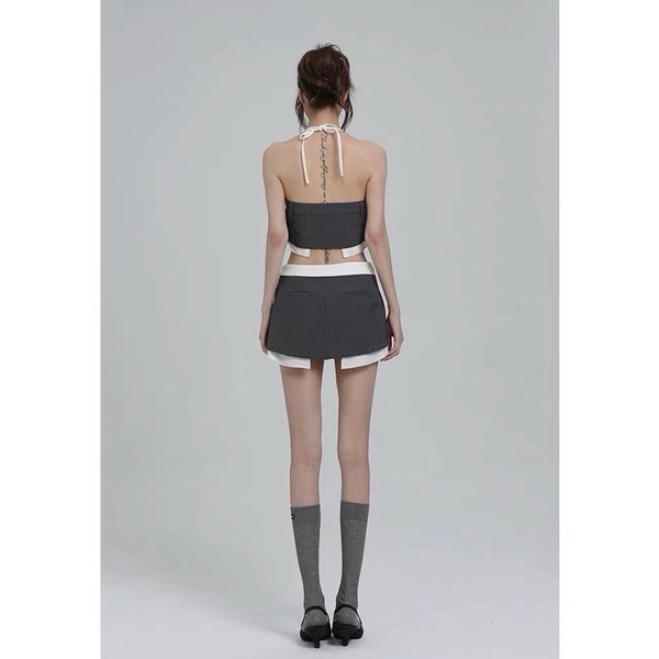 Set áo croptop, chân váy xếp ly lưng bảng eo lật