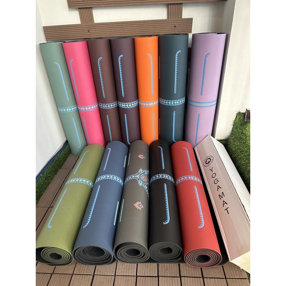 Thảm Yoga Cao Su Thực Vật Xơ Dừa Bề Mặt Nhám Siêu Bám Dính Clover, Định tuyến nổi màu sắc đẹp Kèm túi, hộp