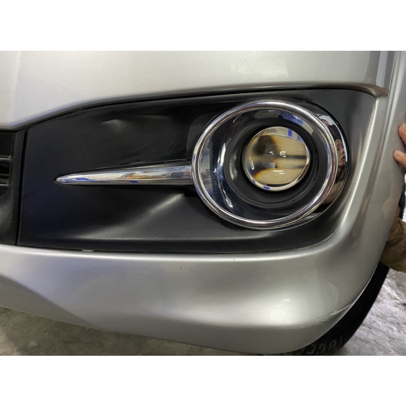 Dưỡng bi gầm fortuner