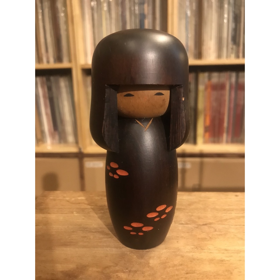 Búp bê gỗ Kokeshi