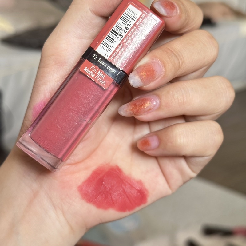 Son Bourjois Velvet pass