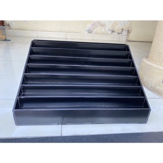 Kệ trưng bày sơn móng tay đồ làm nails màu đen sang trọng
