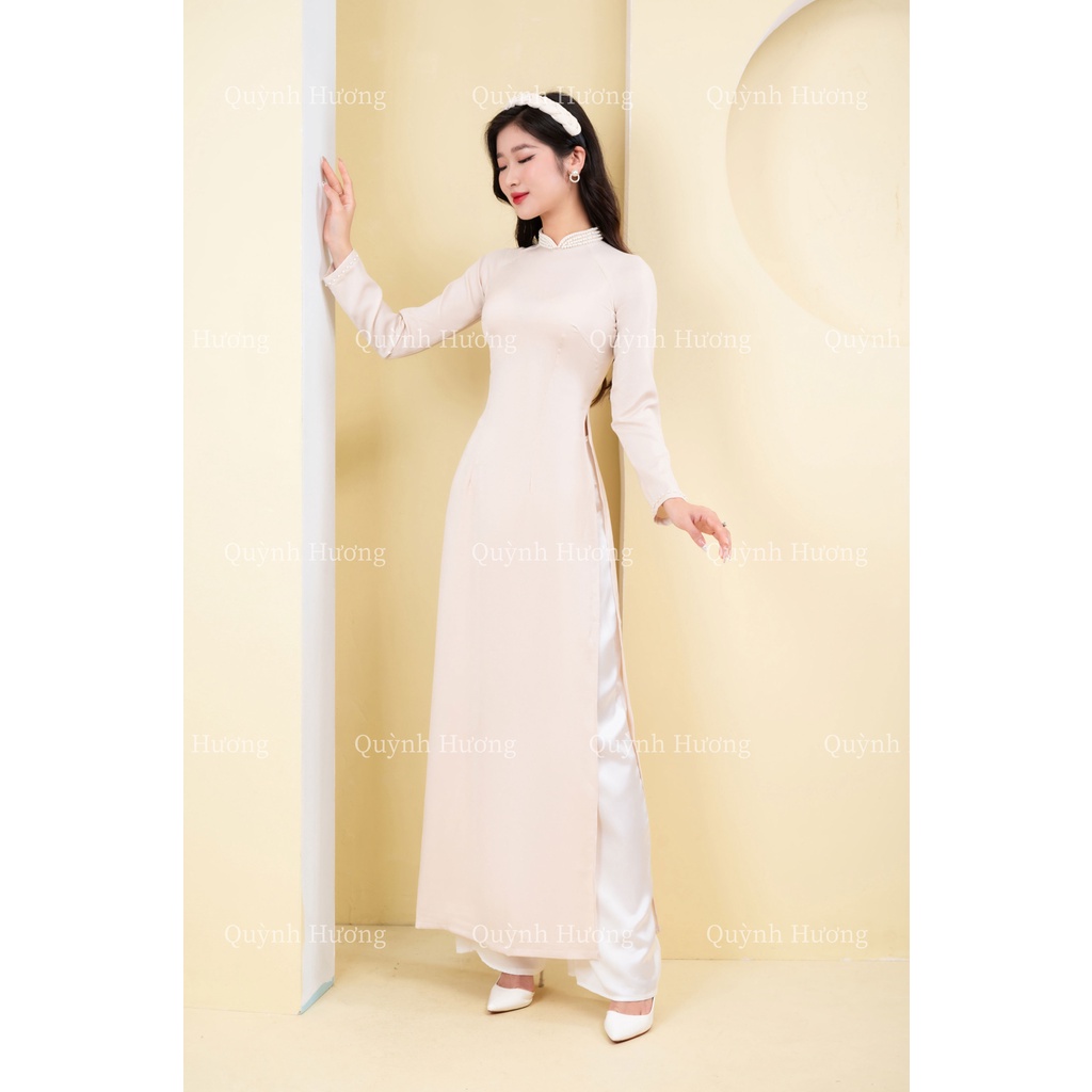 Áo dài chất lụa tây thi cổ truyền thống đính hạt màu be đậm by Quỳnh Hương