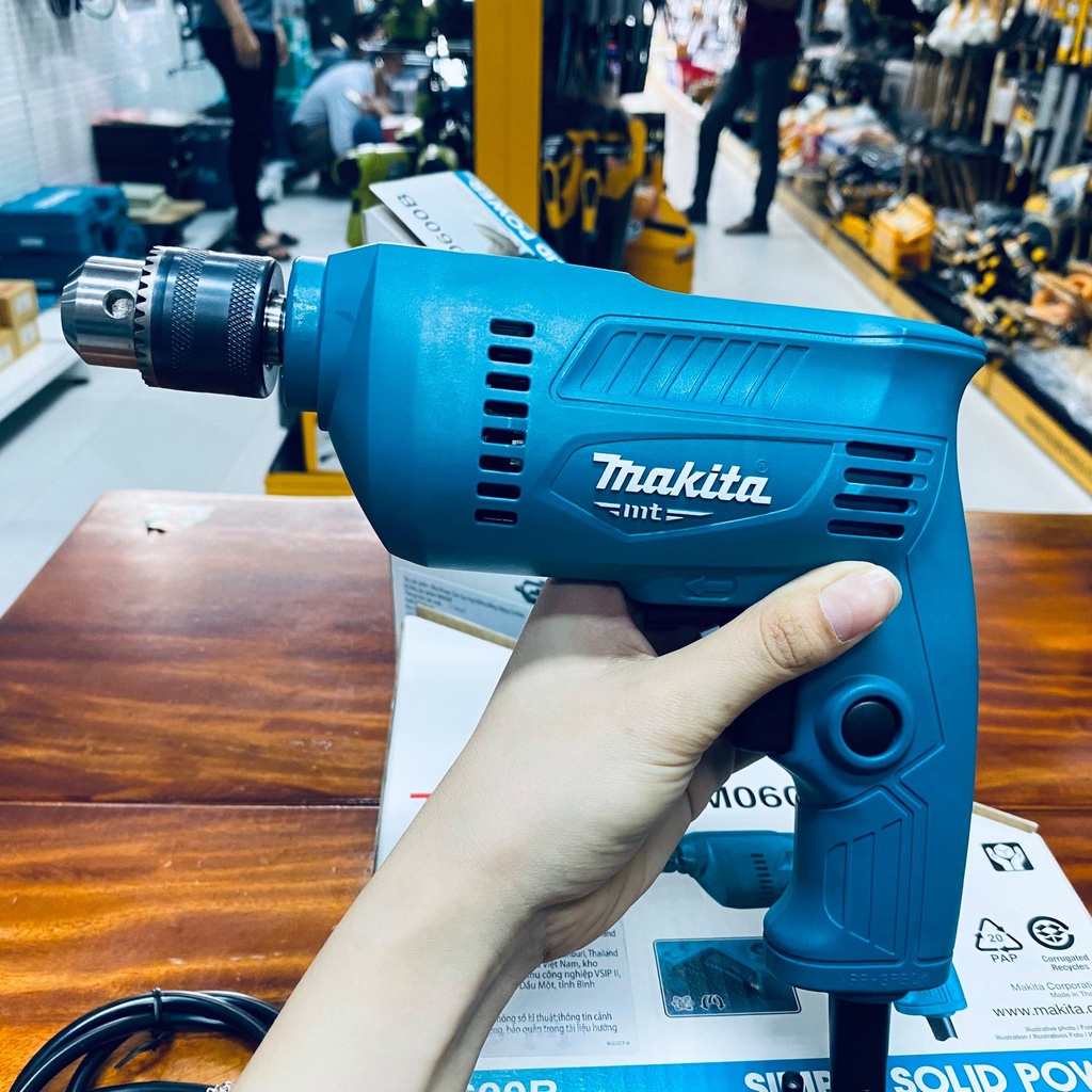 Máy khoan điện 10mm Makita M0600B 400W - Máy bắn vít điện Makita (10mm)