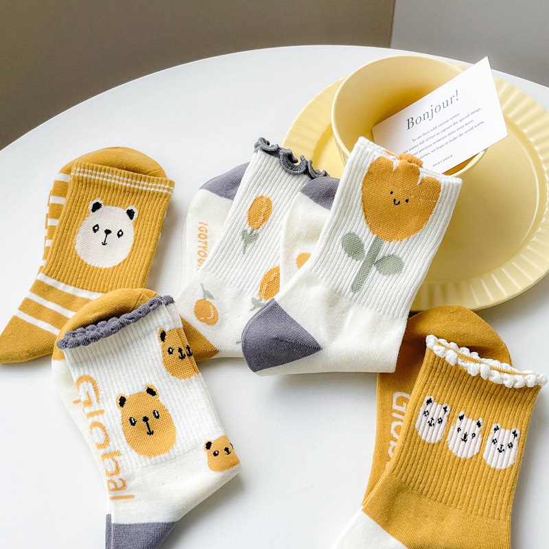 Tất nữ cao cổ, họa tiết gấu global, phong cách hàn quốc, trẻ trung, chất liệu cotton, thấm mồ hôi
