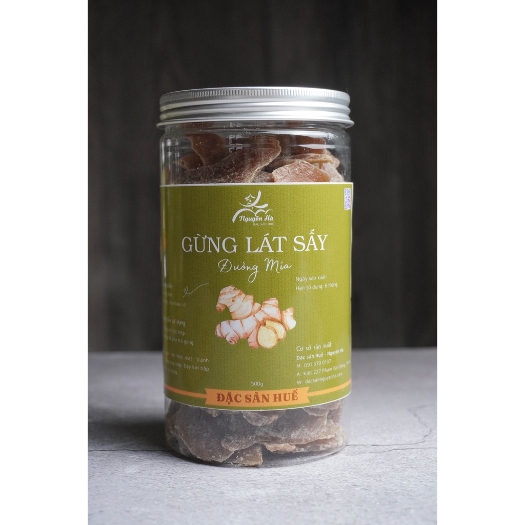 Gừng lát sấy đường mía hủ 500g, giúp giải cảm, giảm ho và ấm người.