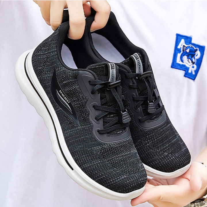 Giày thể thao nam siêu nhẹ *FREESHIP EXTRA* giày Sneakers thoáng khí đi rất êm chân GTT5608