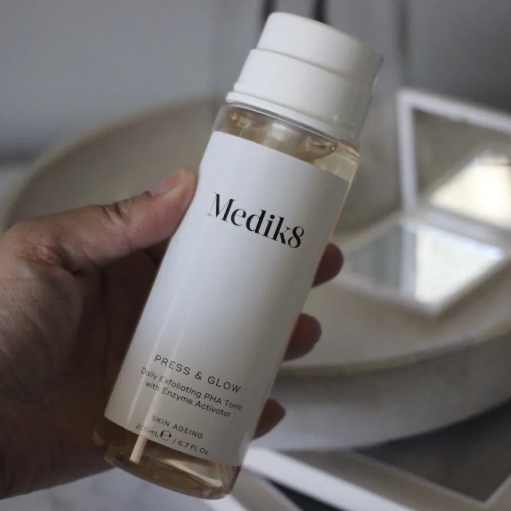 Toner PHA tẩy tế bào chết, làm sạch hàng ngày Medik8 Press & Glow 200ml - Mecskincare