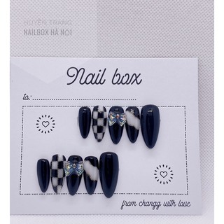 Nailbox đen vẽ kim tuyến lấp lánh