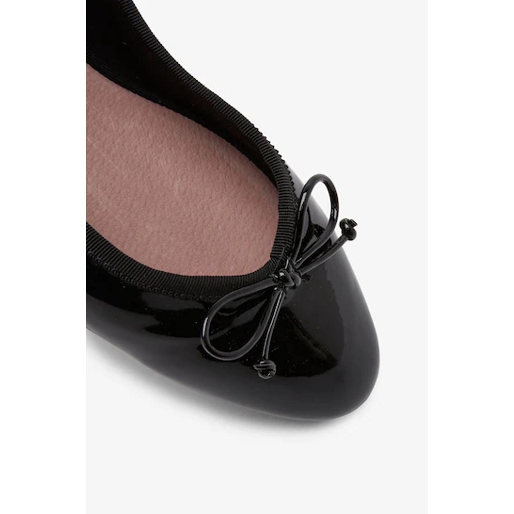 Búp bê xuất dư Next