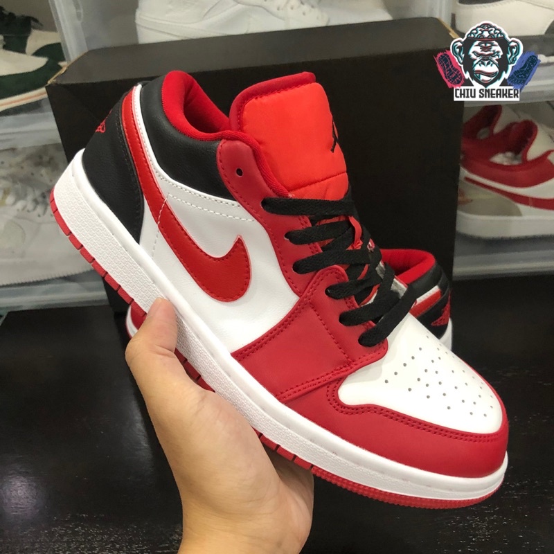 Giày Sneaker Jordan cổ thấp đen đỏ giày thể thao nam nữ Jordan 1 low Chicago phiên bản cao cấp