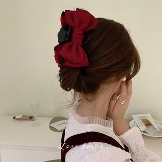 Cặp nhựa ngoạm nơ lụa tiểu thư